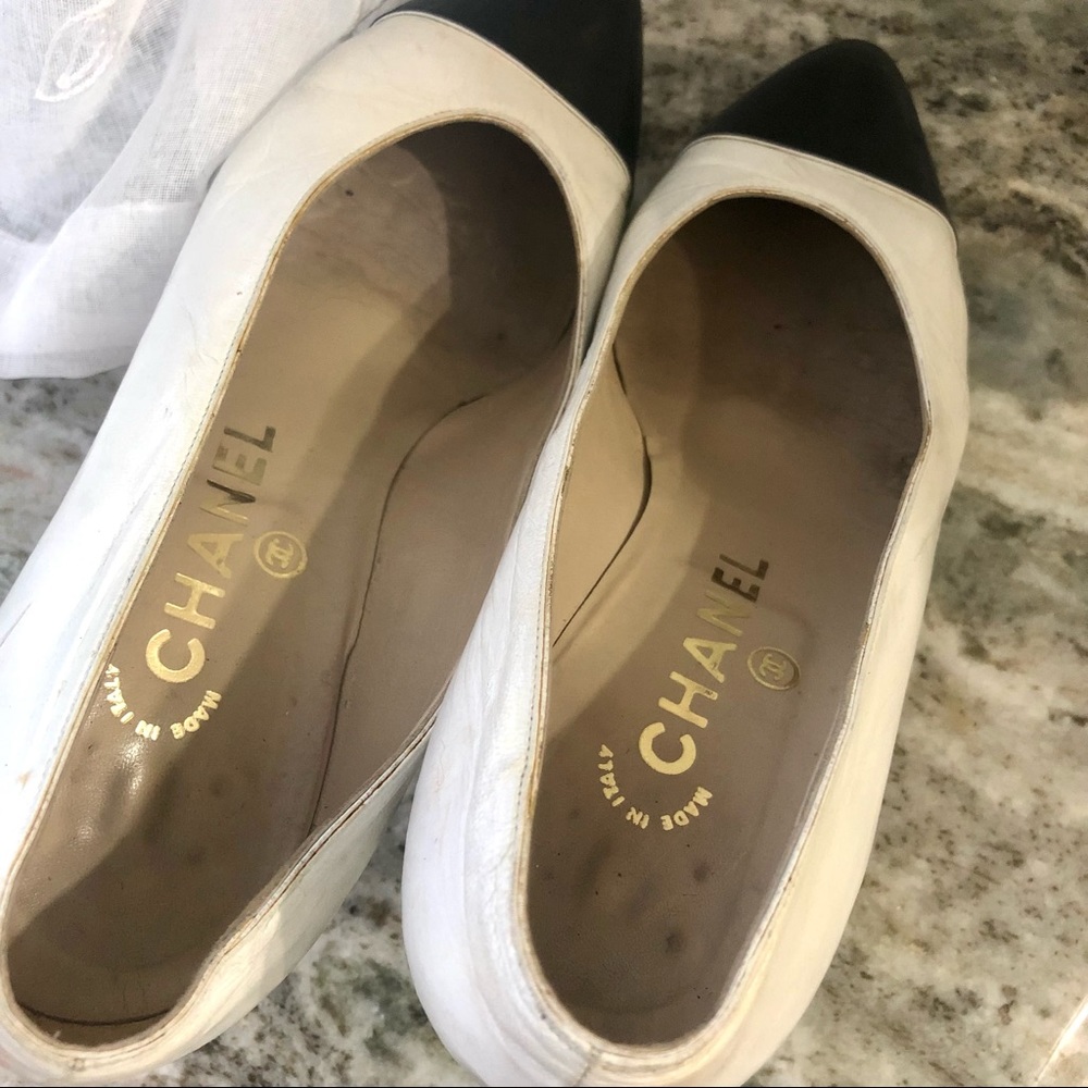 SOLD | CHANEL Black White Heels 6.5 - Picture 6 of 10